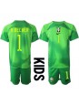 Brasilien Alisson Becker #1 Målvakt Replika Borta Kläder Barn VM 2022 Kortärmad (+ byxor)